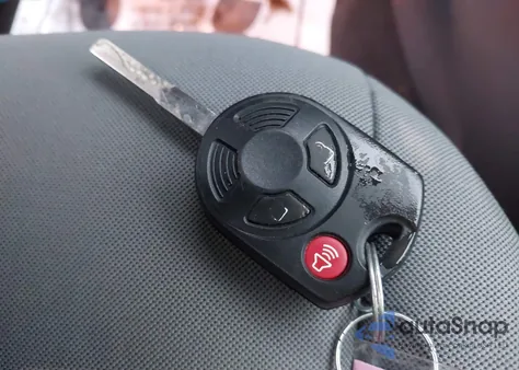 2019 Ford Escape S z USA, uszkodzony, nr VIN 1FMCU0F74KUC47647